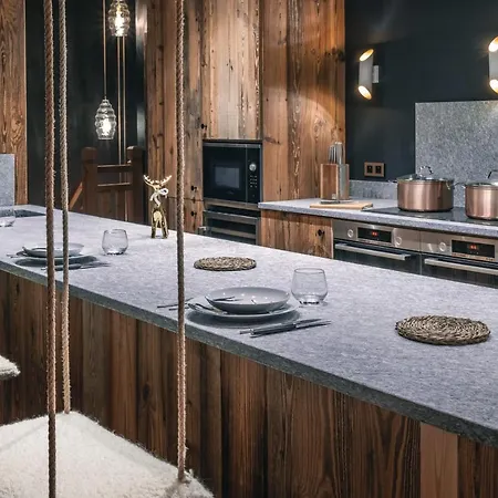 Le Des Amis - - Piscine, Cine, Salle De Jeux *