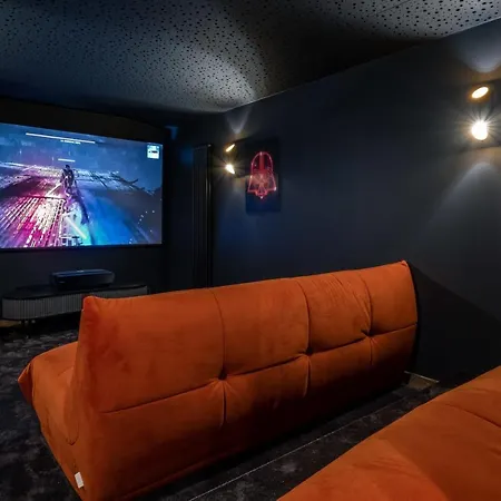 Amis - - Pool Moovie And Play Chalet *