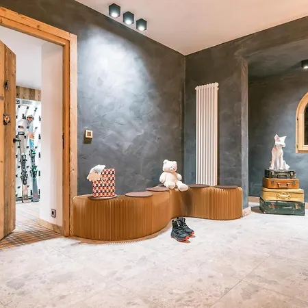 Chalet Des Amis - 15 Pers à - 400m Piscine Salle De Jeux Ciné